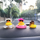 TIMEKEY Anel De Verão Ornamento De Pato De Borracha Amarela Decoração De Carro Chapéu De Cowboy Fofo Duckies Ornamentos De Interiores Acessórios De Casa H5p
